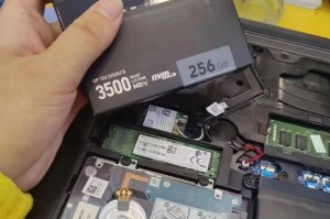 电脑更换硬盘后出现错误（探索电脑硬盘更换引发的问题及解决方法）