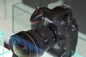 尼康D800画质表现如何？（深入探究尼康D800相机的画质特点和优势）