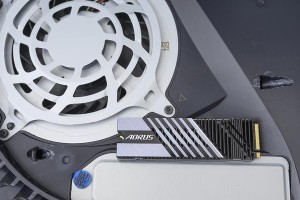 探索TXRui固态的卓越特性（突破性技术、可靠性卓越、市场应用前景广阔）