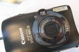 探索佳能IXUS980IS数码相机的卓越性能（佳能IXUS980IS）