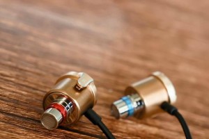 探索以达音科DN900耳机的声音魅力（高品质音频体验的首选之一）