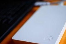 智能移动硬盘怎么样,便携存储，高效同步的数字伴侣